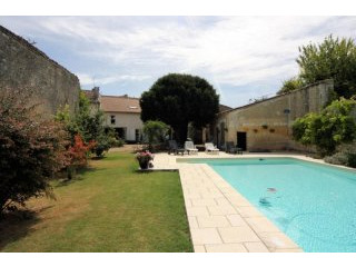 Former 'relais De Poste' With Pretty..