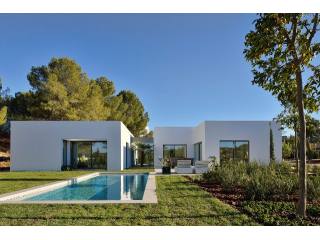 Exclusive villas in Campoamor