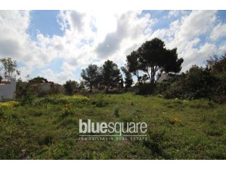 Large plot of 2700m2 in great location
