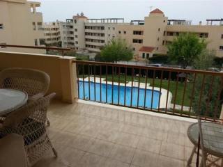 Apartment - Calahonda in urbanization..
