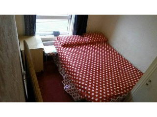 Small Double Room Near Mile End And..