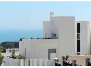 3 bedroom Villa For Sale: Detached..