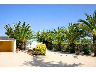 5 Bed Villa with Pool near Ontinyent