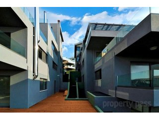 2 bedroom Apartment For Sale: Saronida..