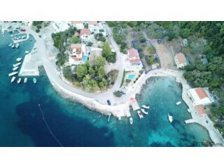 Korčula 1 red do mora sa GRAĐ DOZVOLOM
