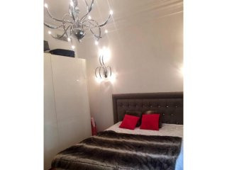 Luxurious Three Bed At Palais De La..