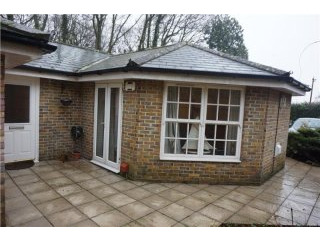 3 Bedrooms - House - Hampshire - For..