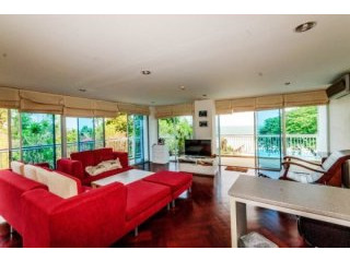 3 Bed Beachfront Condo At Baan Suan Rim..
