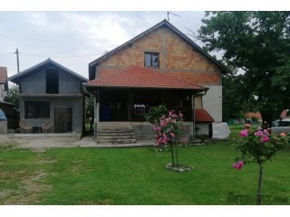 Kuca na prodaju Mladenovac-Medjuluzje