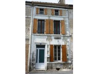 Renovated Village House With 3 Bedrooms..
