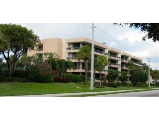 277 N Ocean Boulevard #203 Boca Raton..