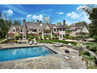6 bedroom House For Sale: 153..