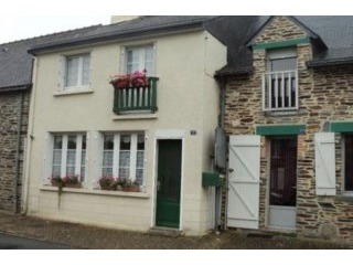 Charming House in Great Town Location