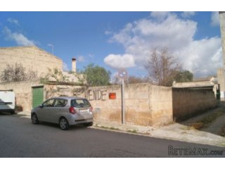 Excellent urban plot, located in a residential area very..