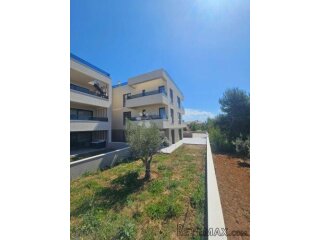 PRODAJE SE LUKSUZNI PENTHOUSE PRIVLAKA S9