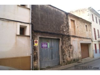 Nice Sandlot located in the center of the town with all..