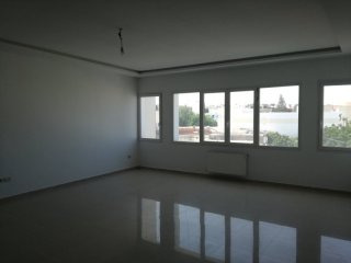 appartement au centre d akouda