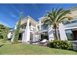 5 Bedrooms - Villa - Malaga - For Sale