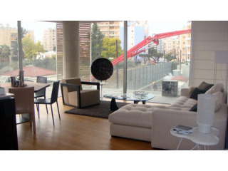 3 Bedroom Apt In Prime Location.