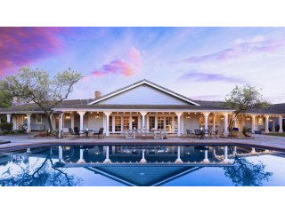 3 bedroom House For Sale: 1665 N..