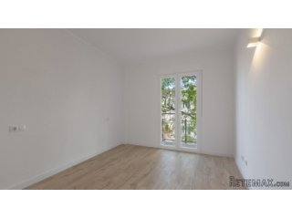 You will find this 60 m² 2 bedroom penthouse apartment in t..