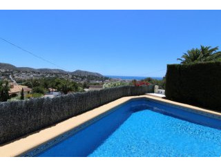 Great Sea Views - 15 minutes walk from..