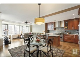 3 bedroom Apartment For Sale: 3220..
