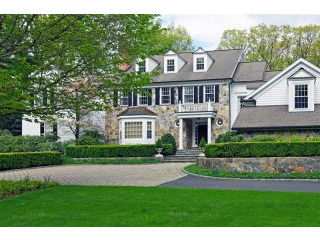 7 bedroom House For Sale: 15 Oakwood..