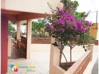 Chalet For Sale In San Juan De Los..