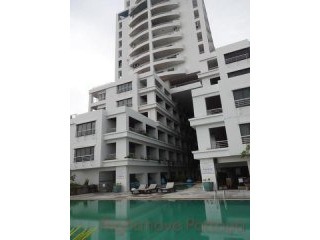 2 Bedroom Condo for sale in Pratumnak -..