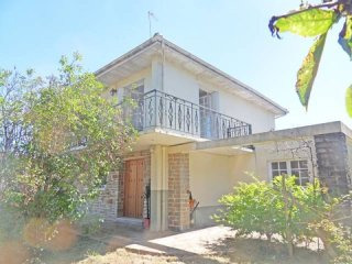 4 Bedroom Village House With Garden..