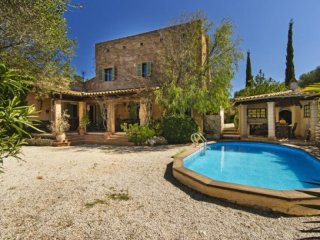 Romantic Country Home On The Hillside..
