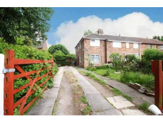 2 bedroom, End Of Terrace House house..