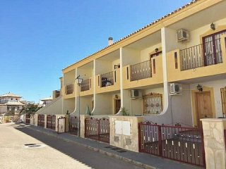 * 3 BED TOWNHOUSE LA ZENIA - 1KM TO..