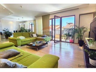 PULA, STAN 190 m2 + apartman 60m2