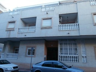 3 bedroom, 2 bathroom Apartment, (build..