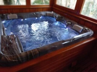 Šumski Bungalov s Privatnim SPA-om