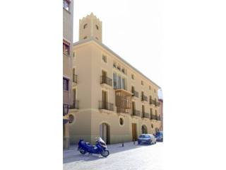 Building with license to reform in Palma