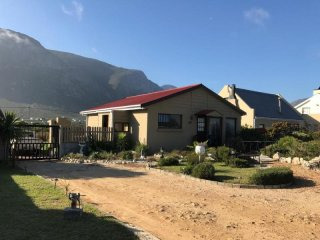 Bettys Bay House, Bettys Bay