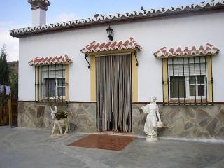 Villa - A very pretty and immaculately..