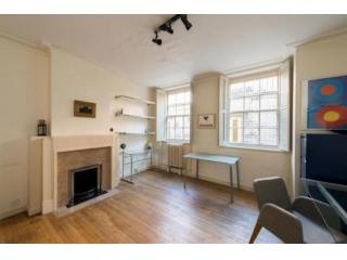 Studio - London - For Sale
