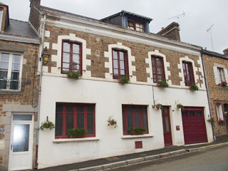 Superb Village House, Great Location