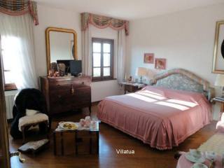 Country/farmhouse - For Sale - Hills..