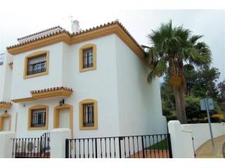 Villa - A beautifully presented..