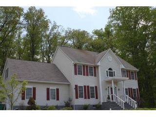 3 bedroom Residence For Sale: East..