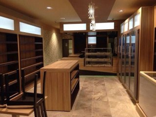 Ground Floor Shop + 2 bed flat above!!!