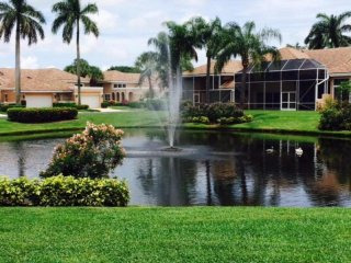 5253 Windsor Parke Dr, Boca Raton, FL -..