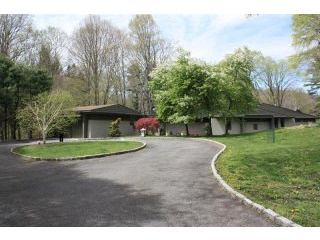 3 bedroom House For Sale: 67 Dean Road..