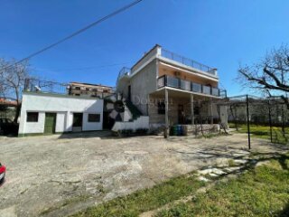 Kuća u blizini mora Brodarica