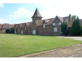 House For Sale: 02300 CHAUNY